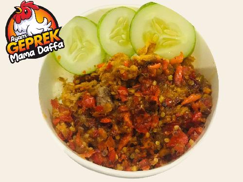 Ayam Geprek Mama Daffa, Gubeng, Imas Kustiasih