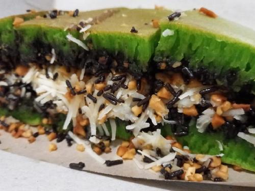 Martabak Almon Madiun, Mahendra Dwi Susanto