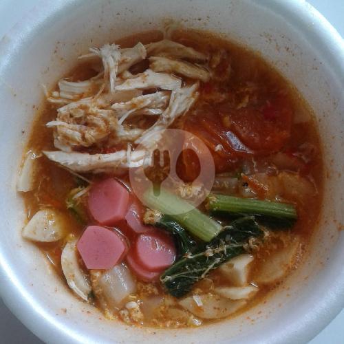 17 Tempat Makan Seblak Ayam Suwir Terfavorit di Jakarta