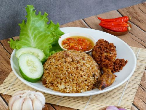 Ayam Cumlaude Mastrip, Jl.mastrip No79, Hayfi Wasith Adalah