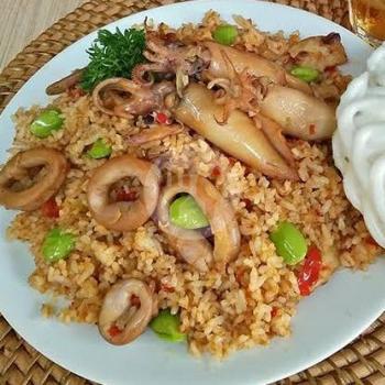 19 Restoran Nasi Goreng Cumi Pete Favorit