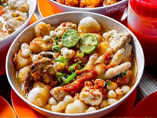 Seafood Mas Bro, Kyai Tapa