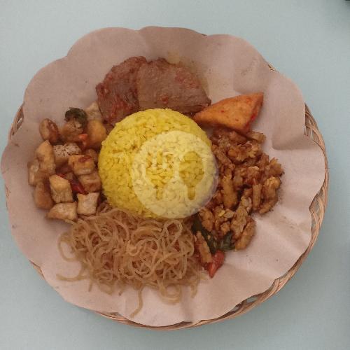 20 Rumah Makan Nasi Kuning Daging Sapi Terlezat