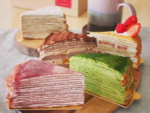 Mille Crepes Dan Hottang Mozarella, Bu Erna, Dinoyo Baru Utara No 10-A, Naim Santoso