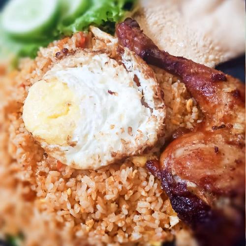 27 Tempat Makan Nasi Goreng Kampung Special Favorit
