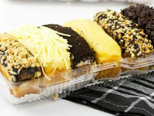 Rujak Ulek Pak Slamet,Pondok Indah, Slamet Hadianto