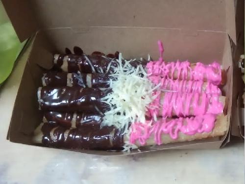 Banana Roll Mama Ayu, Desa Bojong Klapanunggal, Taufik Maulana