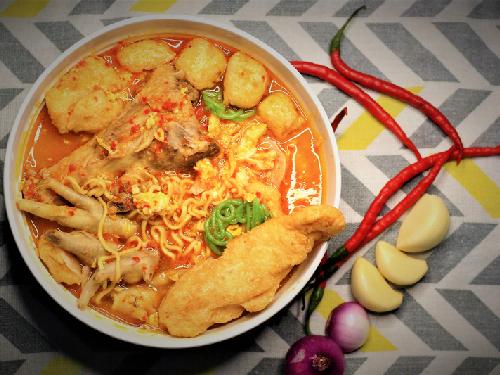 Cemilan Khas Bandung Aa Bilal, Tukangkayu, Moch. Ilyas