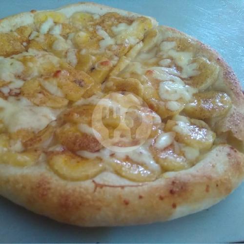 16 Tempat Makan Pizza Banana Paling Lezat