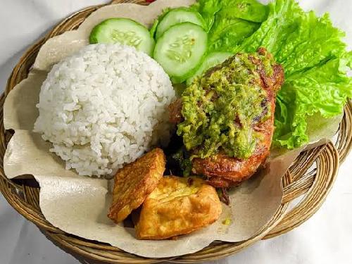 Hot Nggaber, Kertanegara