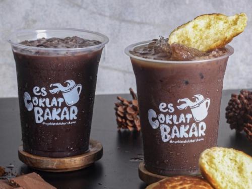 Es Coklat Bakar, Metro Timur, Dimas Yudha Wijaya
