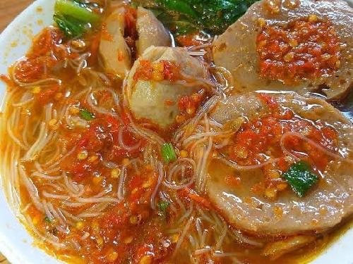 Bakso Mie Ayam Dan Soto Ayam Darinah, Angger Restu Yondana