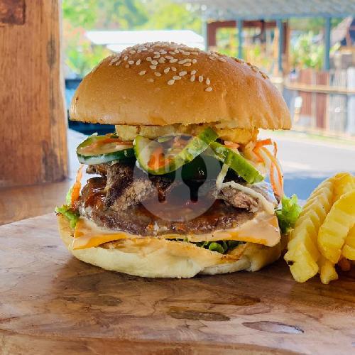 28 Resto Special Beef Burger Terenak