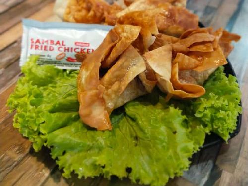 KEDAI THREE, Langon Tahunan, Danar Dono