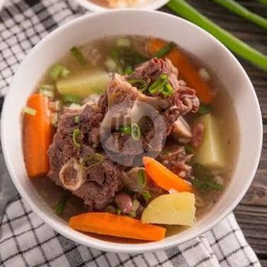 27 Resto Sop Buntut Favorit di Batam