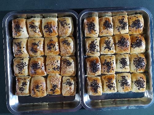 Bolen Pisang LEGIT, Perum Vila Mutiara Cikarang 2, Blok B1/43, Sukasejati, Ckrg, Wina Monika O.Pangaribuan