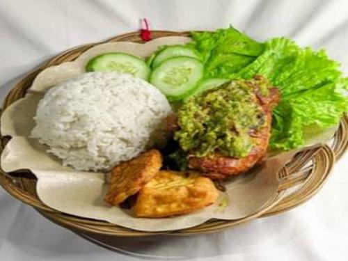 Ayam Penyet Sambel Ijo Ibu Lia, Tebet/Menteng Dalam, Abdul Halim