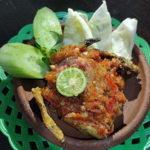 16 Resto Lalapan Ayam Geprek Paling Enak di Bali