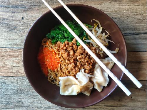 Mie Ayam Bangka Abdurrahman, Sriamur, Juliana Budianingsih