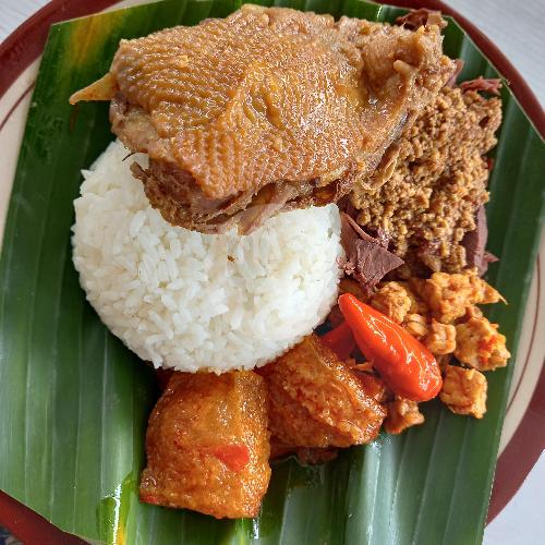 22 Resto Gudeg Paha Atas Paling Enak di Yogyakarta