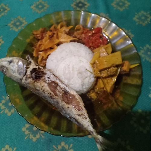 15 Restoran Nasi Sayur Ikan Terlezat di Medan