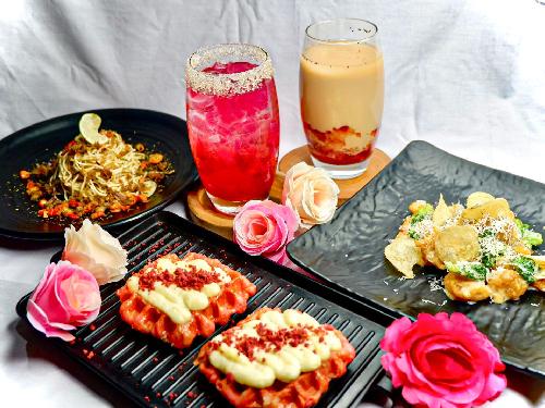 Caffedangan Mas Kuntung, Tika Yunita Krisnawati, SE.
