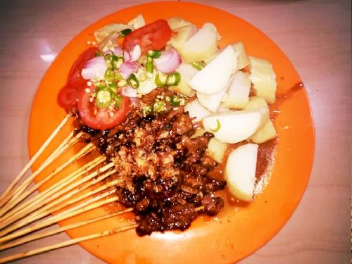 Sate Madura Cak Adzriel Centre Park, Jl.Bakal Centre Park, Moh. Toyyib