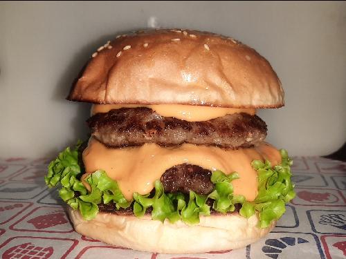 BURGER BANGBEN, Kolongan Tomohon Tengah, Benyamin S Walean