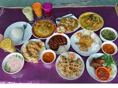 AURELIA FOOD, Reny Novianti