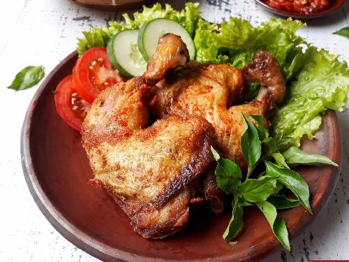 AYAM TULANG LUNAK RESFIN, Siti Sumarni