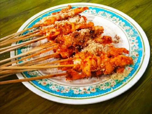Sate PGRI Asin Pedas, Sukagali, Moh Nasir