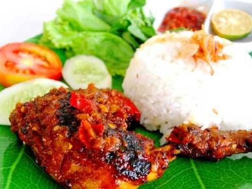RAJA SALAD & PUDING BUAH, Fitri Wulandari