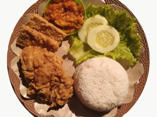 Ayam Penyet Via Kitchen, Novia Kristina Zebua