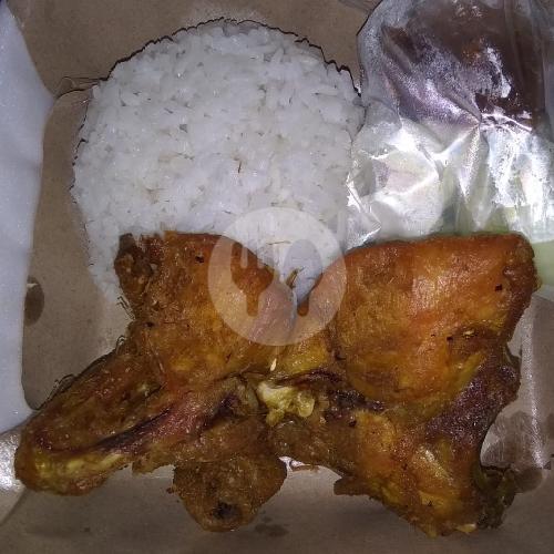 28 Resto Nasi Uduk Ayam Goreng Dada Favorit di Jakarta