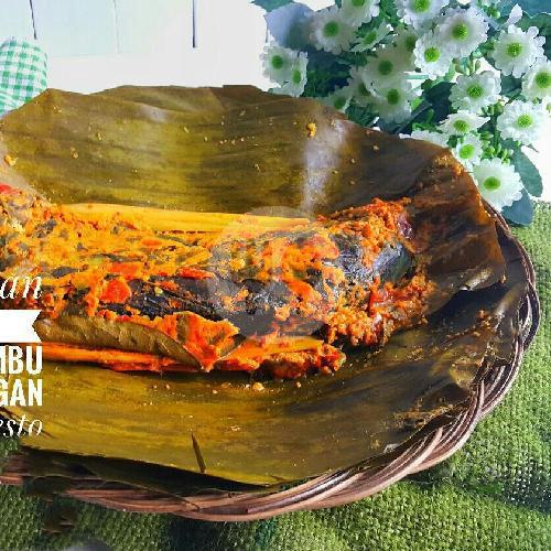 17 Resto Pepes Ikan Bandeng Terfavorit