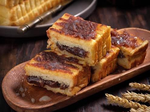 Roti Bakar Bandung Boga Family, Citra Villa Wanasari, Sapto Setyo Budi