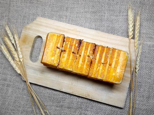 Roti Bakar Enak ,Kentangan Banjarnegoro Mertoyudan No.07, Dini Suciati