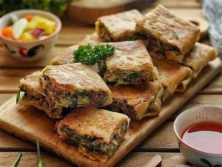 Martabak Top Bandung, Gunawan