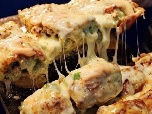 Martabak Top Bandung, Jl Supomo No 39, Noviana Indah Kusumowati, A.MD,KEB,ST
