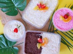 Logo Yulia Salad Buah