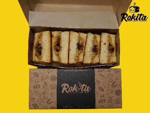 Roti Bakar Rokita, Mantrijeron/Yogyakarta, Pujiningsih