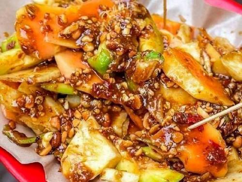 RUJAK ALIAN, Nur Solihah