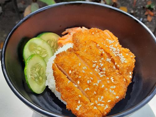 Katsugihan Chicken Katsu dan Ayam Geprek, Adnan Kamil