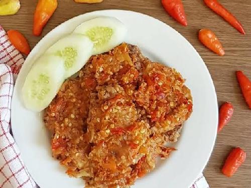 Nu Chicken Bantar Kemang, Suseno