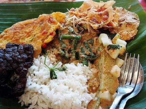 Nasi Pecel Mendoan Madiun,Pengadegan, Ahmad Arip Maulana