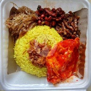 20 Rumah Makan Nasi Kuning Telor Ceplok Terbaik di Jakarta