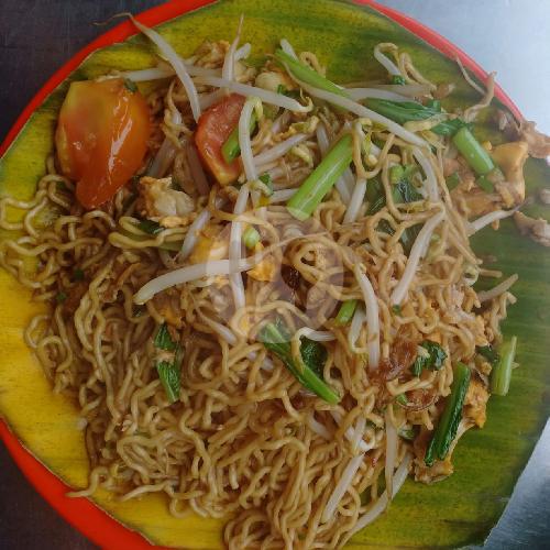 25 Tempat Makan Mie Pangsit Goreng Telur Paling Lezat di Medan