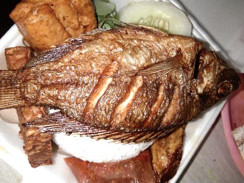 Warung SMS Sampean Moro Seneng, Jombang Kota