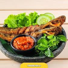 29 Tempat Makan Pecel Lele Paling Enak di Tegal
