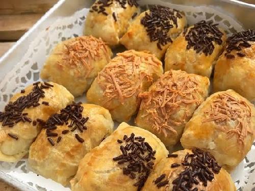 Bolen Pisang/BOLPIS, Mimin Anjar Sari